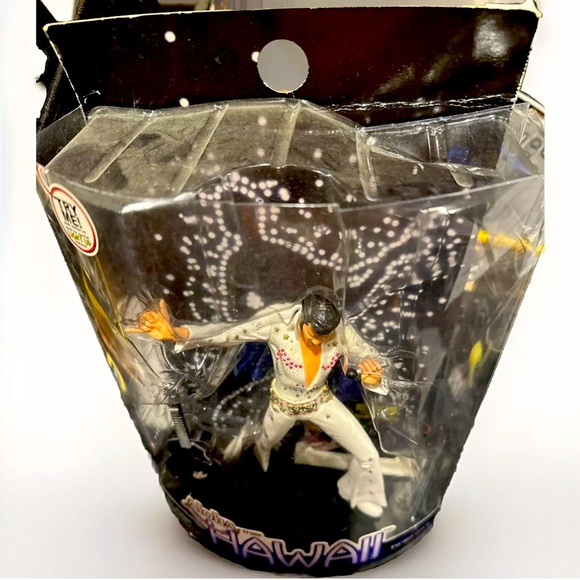 Elvis Presley - Aloha From Hawaii - 6 Inch - 2000 XToys Action Figure - Picture 2 of 6